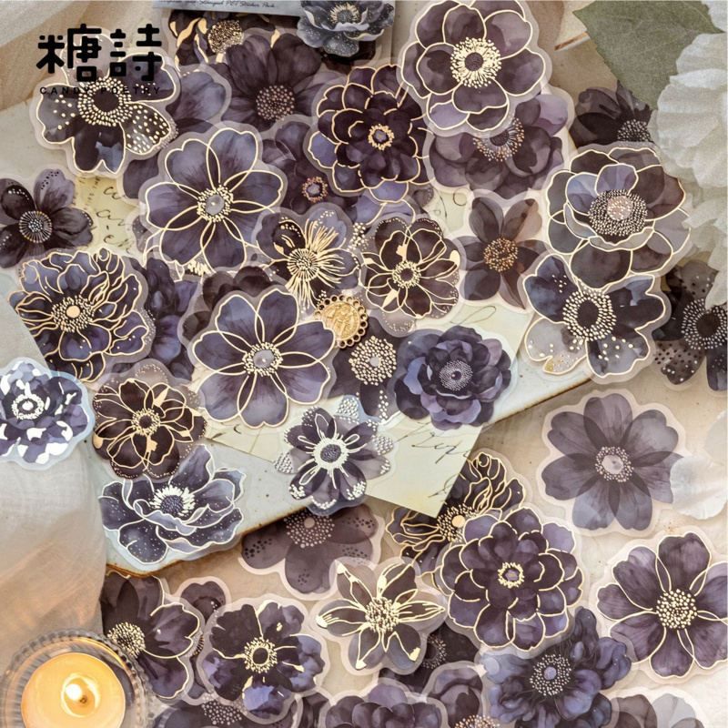 Gold Foil Flakes - 40枚入り ヴィンテージ風豪華な花柄ゴールド箔PETステッカー、金縁の花柄が入った透明フィルム